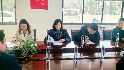 弘元超硬材料熱烈歡迎鄭州市僑聯(lián)領(lǐng)導(dǎo)蒞臨指導(dǎo)